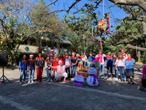 Ángeles Voluntarios realizan mañana navideña para niños