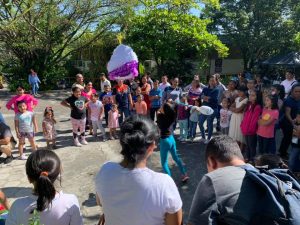 Ángeles Voluntarios realizan mañana navideña para niños