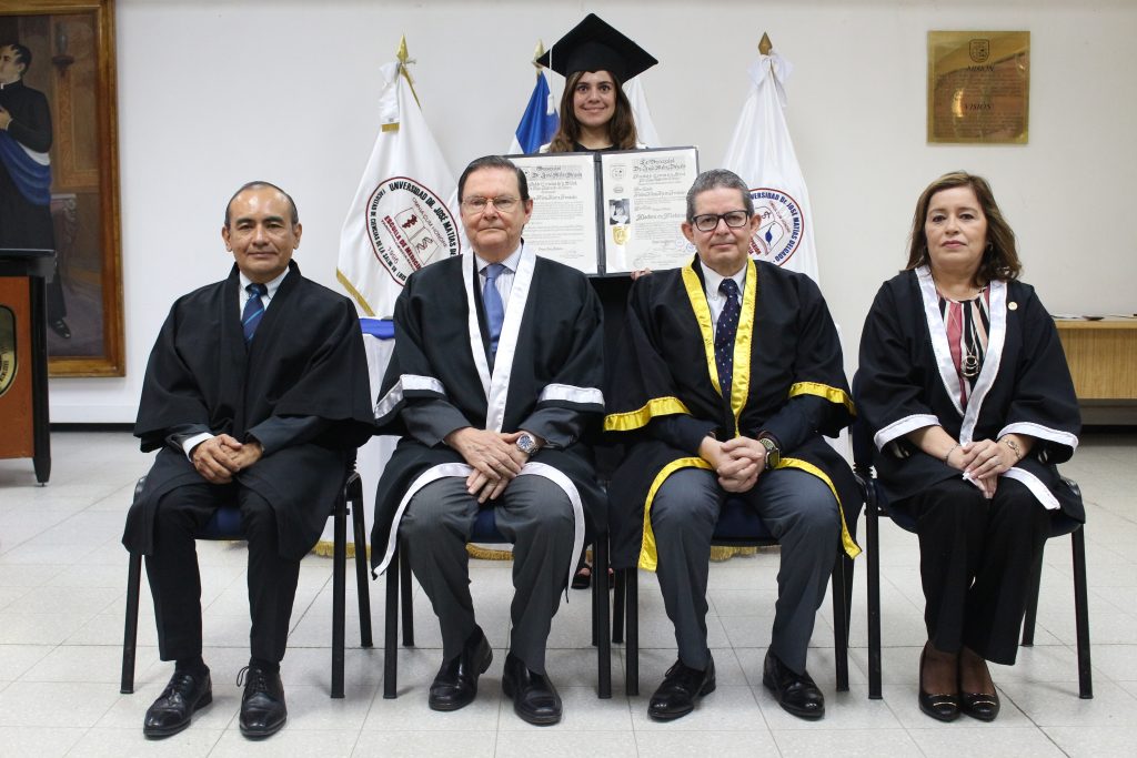 Graduación de Andrea María Rivera Fernández