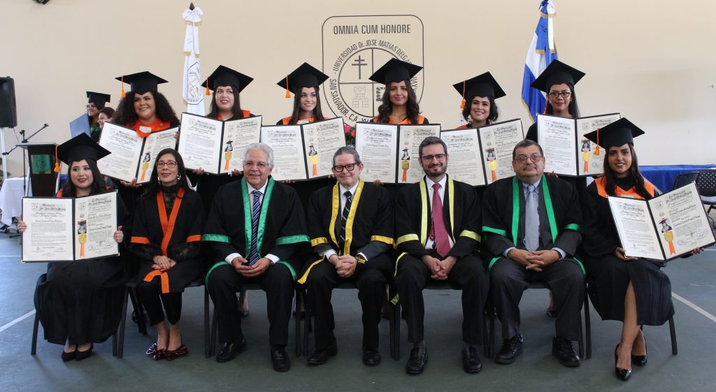 Diseño Artesanal graduacion 2020 UJMD